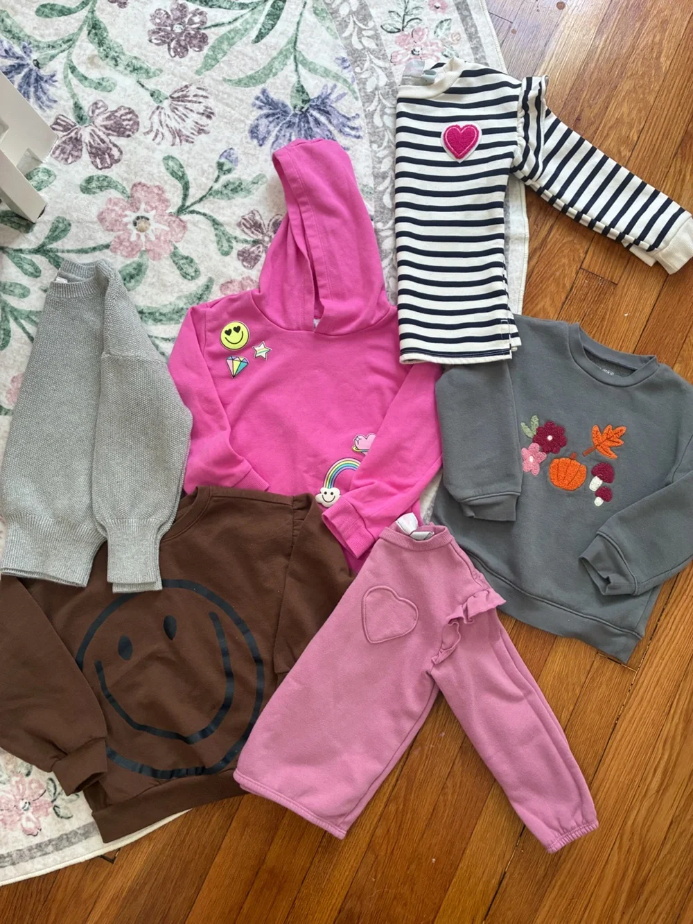 Mixed girls sweaters